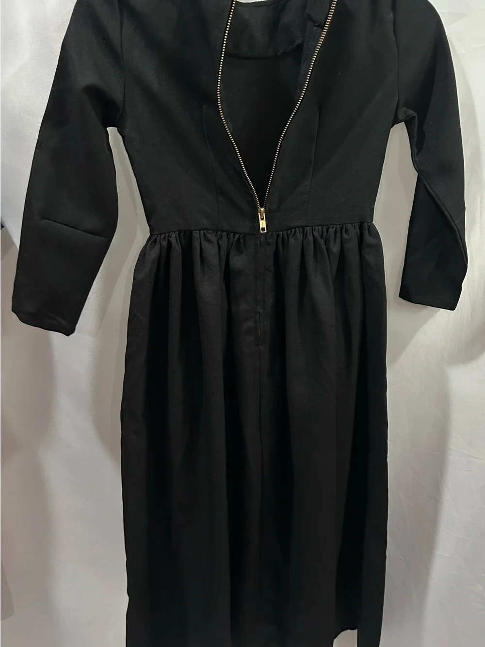 Heritage Costumes black dress Pilgrim/ Ann Hutchinson/Harriet Tubman